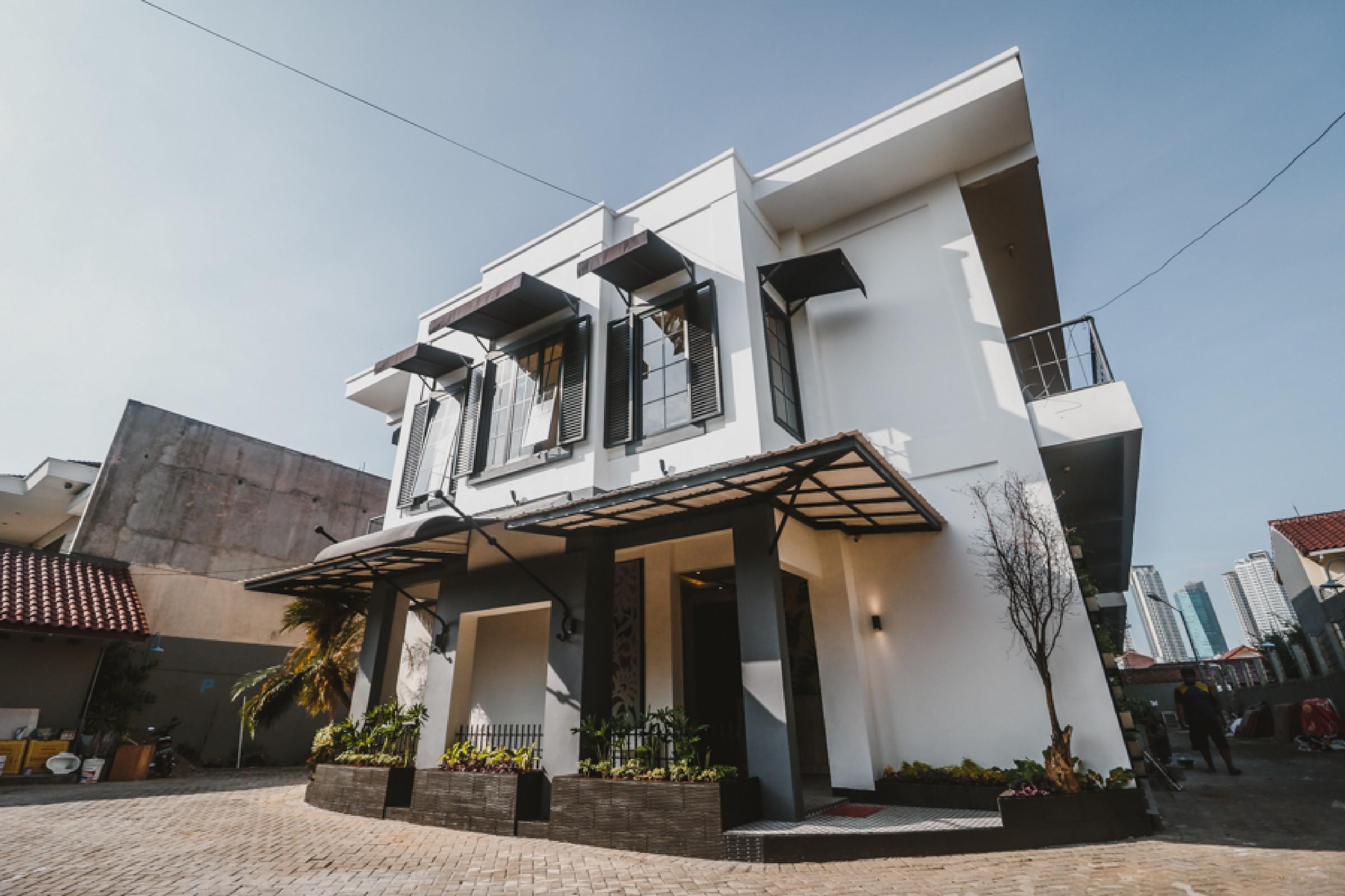RedDoorz Plus near Mall Slipi Jaya Giacarta Esterno foto